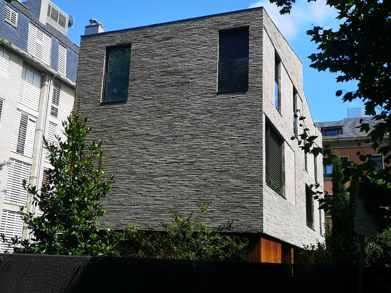 Ladrillo-Superlargo-Manual-Gris-500x100x40-Barcelona_2