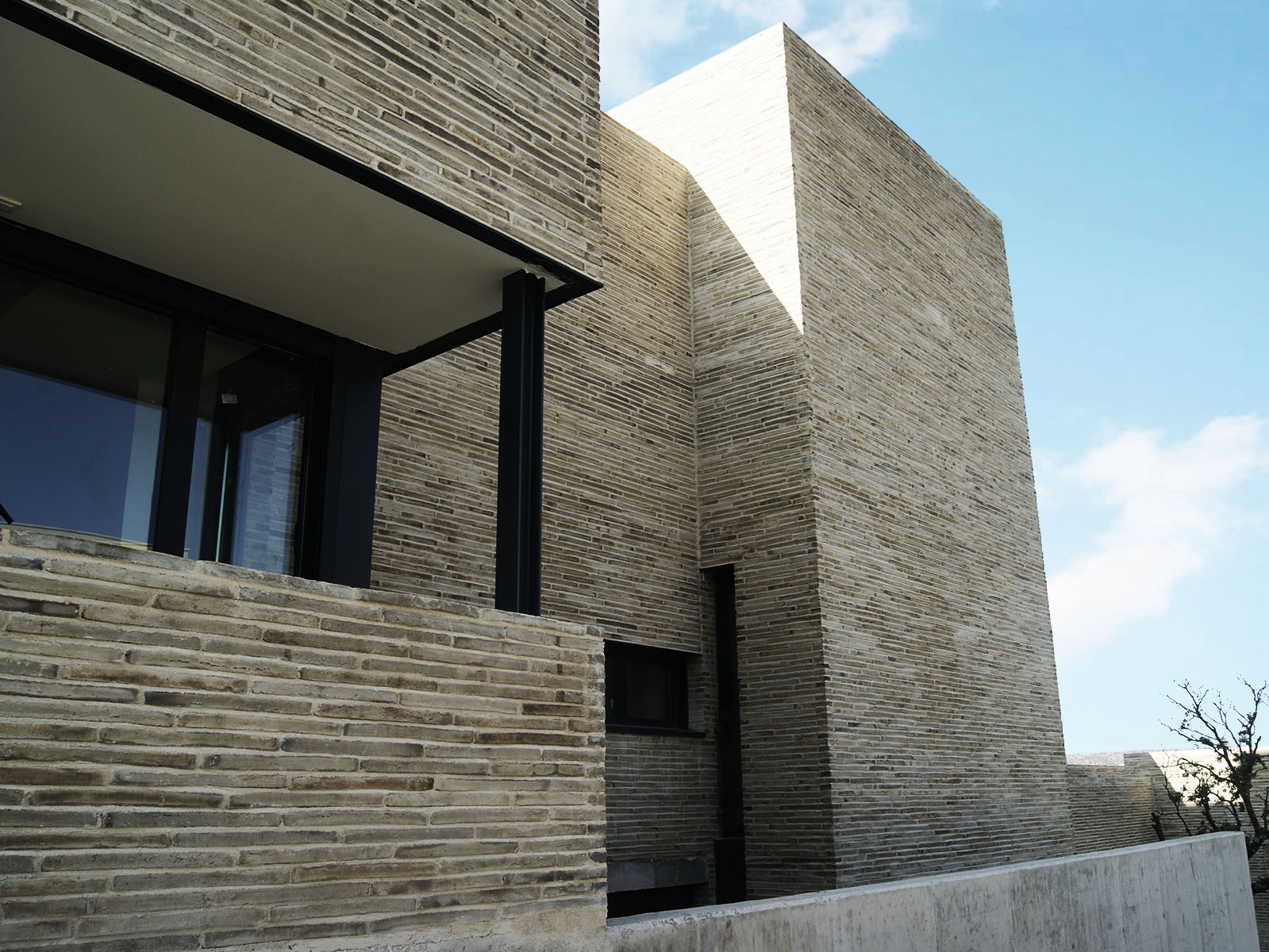 Ladrillo-Superlargo-Manual-Gris-Destonado-500x100x40-Las-Rozas-2