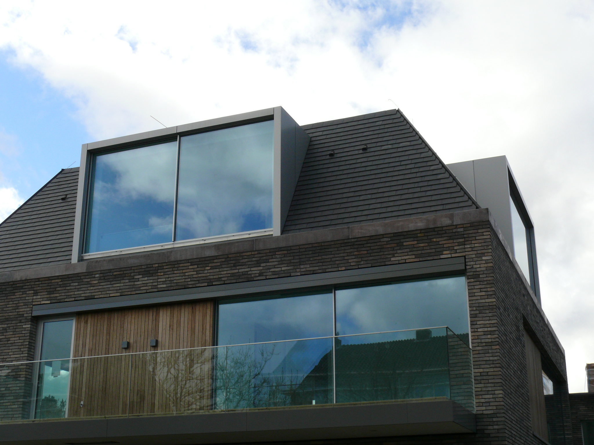 Vertico-S #400 roof Grau-schwarz-2